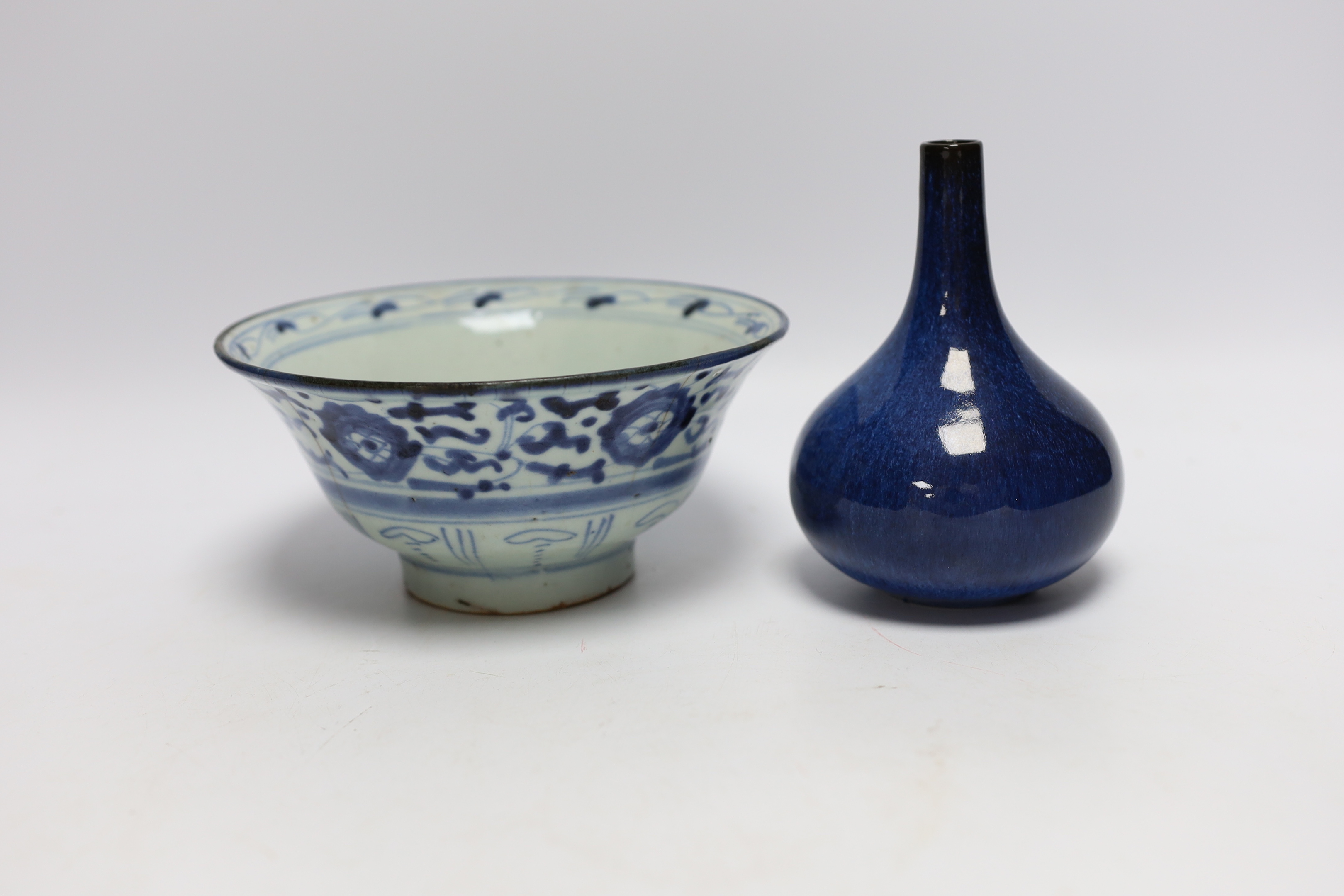 A Chinese blue and white bowl and a vase, largest 17cm in diameter